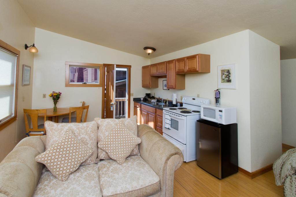 Sweetwater Inn And Spa Mendocino Bagian luar foto