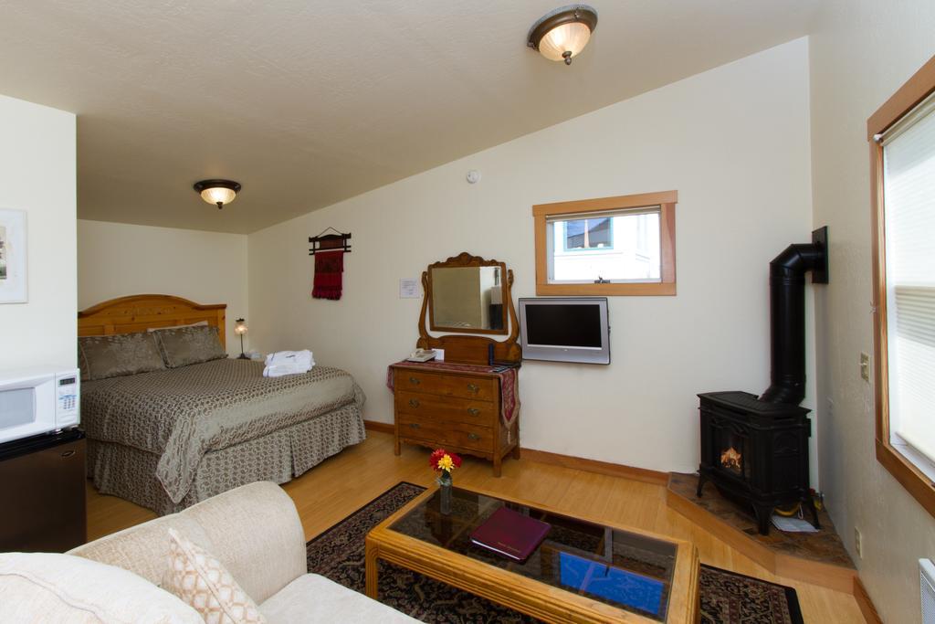 Sweetwater Inn And Spa Mendocino Bagian luar foto
